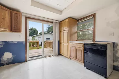 419 E Broadway Street, Winona, MN 55987 - Photo 8