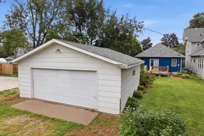 419 E Broadway Street, Winona, MN 55987 - Photo 22