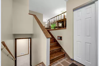 1989 Foxridge Road, Saint Paul, MN 55119 - Photo 18