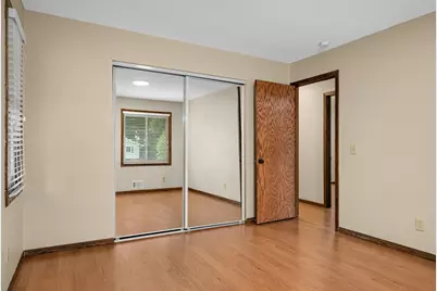 1989 Foxridge Road, Saint Paul, MN 55119 - Photo 14