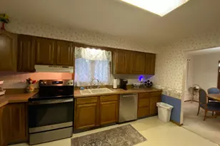 421 Meredith Rd, Albert Lea, MN 56007 - Photo 4