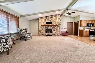 1604 Birchwood Pl, Worthington, MN 56187 - Photo 4