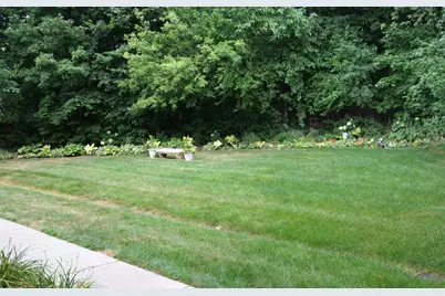 330 Pondridge Circle, Wayzata, MN 55391 - Photo 2