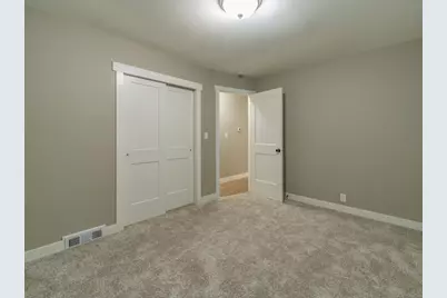 1208 Crestview Road, Albert Lea, MN 56007 - Photo 10