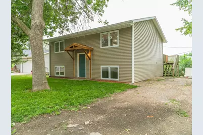 1208 Crestview Road, Albert Lea, MN 56007 - Photo 2