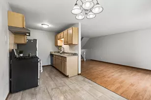 3215 Valley Ridge Dr, Eagan, MN 55121 - Photo 10