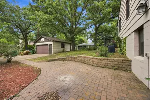 7720 Edgebrook Dr, Saint Louis Park, MN 55426 - Photo 30