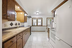7720 Edgebrook Dr, Saint Louis Park, MN 55426 - Photo 14