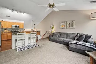 7335 Derby Ln, Shakopee, MN 55379 - Photo 2