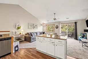 7335 Derby Ln, Shakopee, MN 55379 - Photo 6