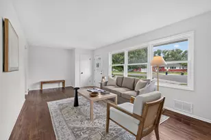 1211 Sunnyside Dr, Farmington, MN 55024 - Photo 4