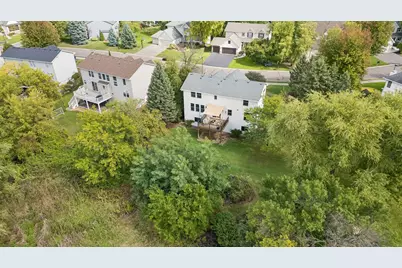 4635 Queensland Lane N, Plymouth, MN 55446 - Photo 2