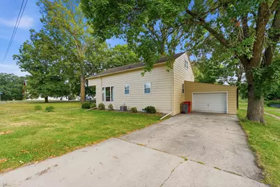 1018 8th Avenue E, Alexandria, MN 56308 - Photo 2