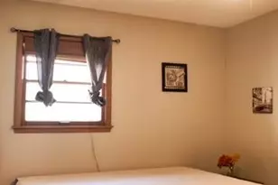 3401 McNair Dr N, Robbinsdale, MN 55422 - Photo 10