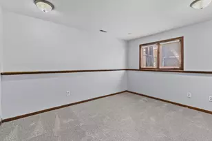 677 California Ave E, Saint Paul, MN 55106 - Photo 30