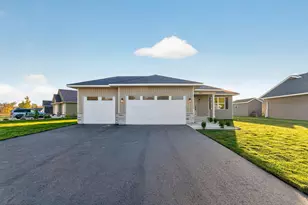 6667 Cedar Hills Dr, Cannon Falls, MN 55009 - Photo 1