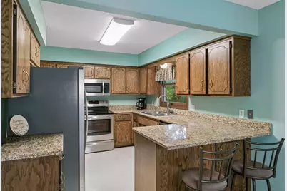 756 Larson Court, Shoreview, MN 55126 - Photo 10