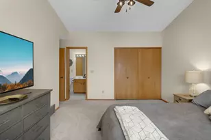 5205 Beachside Dr, Minnetonka, MN 55343 - Photo 20