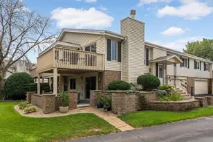5205 Beachside Dr, Minnetonka, MN 55343 - Photo 2