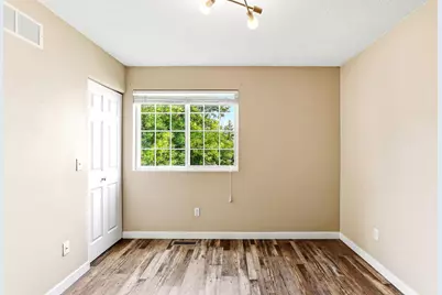 9118 Scarlet Globe Drive, Eden Prairie, MN 55347 - Photo 12