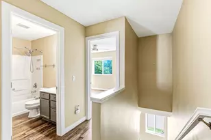 9118 Scarlet Globe Dr, Eden Prairie, MN 55347 - Photo 10
