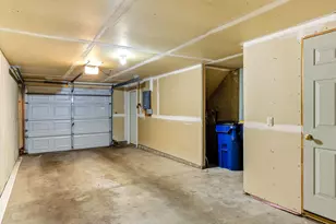 9118 Scarlet Globe Dr, Eden Prairie, MN 55347 - Photo 20