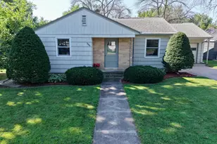 1008 Box Elder St, Mountain Lake, MN 56159 - Photo 2