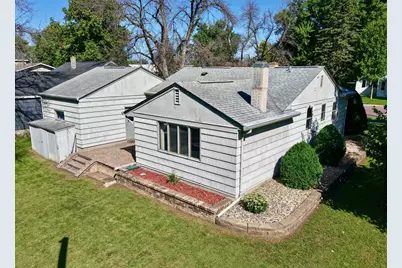 1008 Boxelder Street, Mountain Lake, MN 56159 - Photo 4