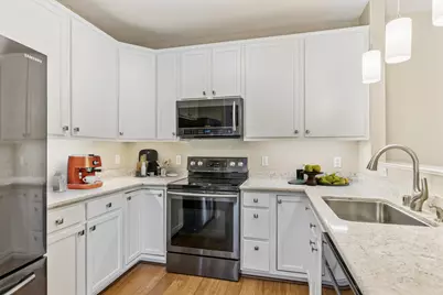 12761 Collegeview Drive #207, Eden Prairie, MN 55347 - Photo 8