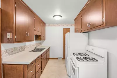 8101 2nd Avenue S, Bloomington, MN 55420 - Photo 6