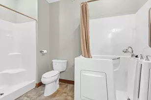 5845 Oakgreen Ct N, Stillwater, MN 55082 - Photo 20
