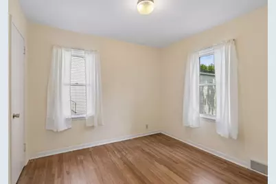 2933 Hillsboro Avenue S, Saint Louis Park, MN 55426 - Photo 20