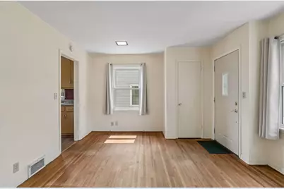 2933 Hillsboro Avenue S, Saint Louis Park, MN 55426 - Photo 6