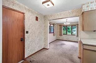 2147 Aztec Ln, Mendota Heights, MN 55120 - Photo 12