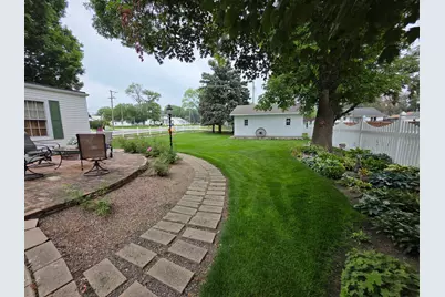 413 Oscar Avenue N, Canby, MN 56220 - Photo 32