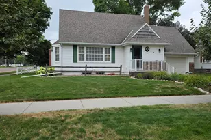 413 Oscar Ave N, Canby, MN 56220 - Photo 1