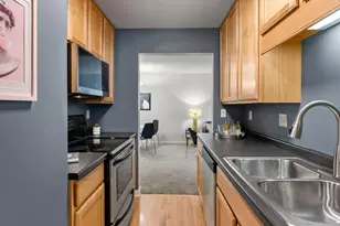 1770 Bryant Ave S, Minneapolis, MN 55403 - Photo 16