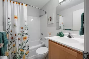 1770 Bryant Ave S, Minneapolis, MN 55403 - Photo 20