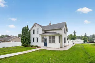 704 Viking Ave S, Lanesboro, MN 55949 - Photo 2