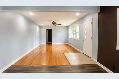 5901 Ewing Avenue N, Brooklyn Center, MN 55429 - Photo 8