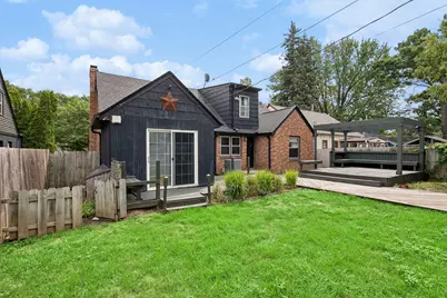 2011 Vincent Avenue N, Minneapolis, MN 55411 - Photo 34