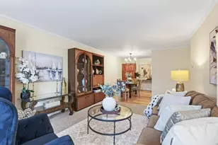 205 Barry Ave S, Wayzata, MN 55391 - Photo 10