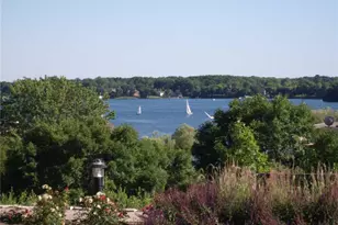 205 Barry Ave S, Wayzata, MN 55391 - Photo 40