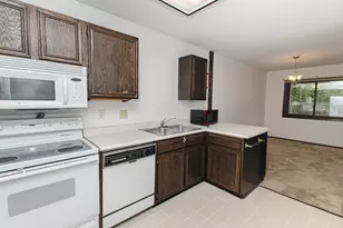 6570 Upper 35th St N, Oakdale, MN 55128 - Photo 12