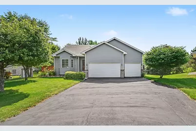 1374 Waters Way, Watertown, MN 55388 - Photo 2