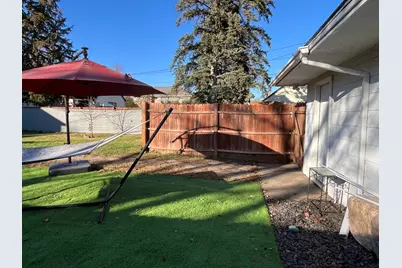 4050 Regent Avenue N, Robbinsdale, MN 55422 - Photo 6