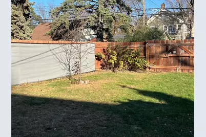 4050 Regent Avenue N, Robbinsdale, MN 55422 - Photo 4