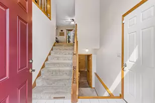1076 Cottonwood Dr, Hudson, WI 54016 - Photo 4