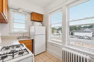 860 University Ave W, Saint Paul, MN 55104 - Photo 14