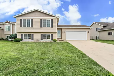703 25th Avenue NW, Austin, MN 55912 - Photo 1